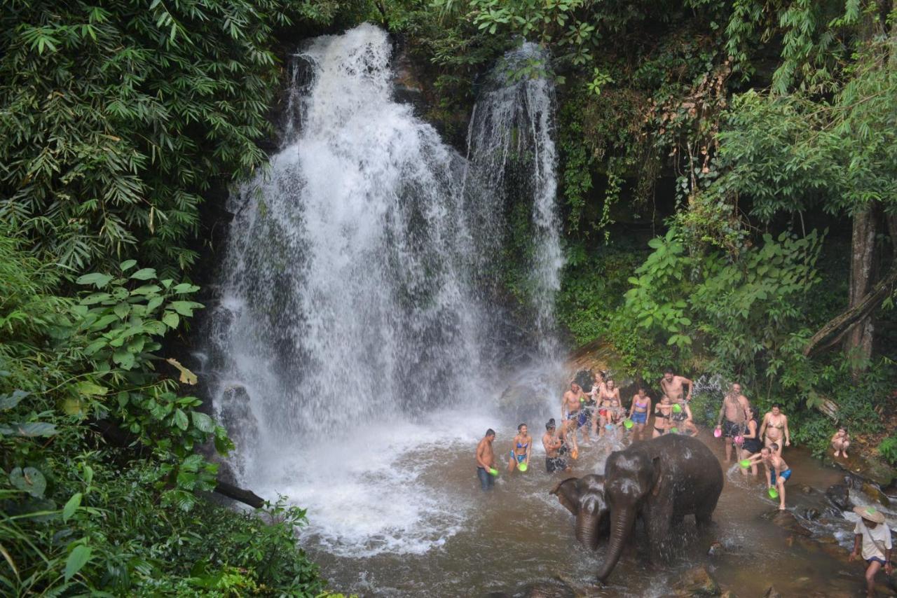 بيت شباب Stamps Backpackers شيانغ ماي المظهر الخارجي الصورة